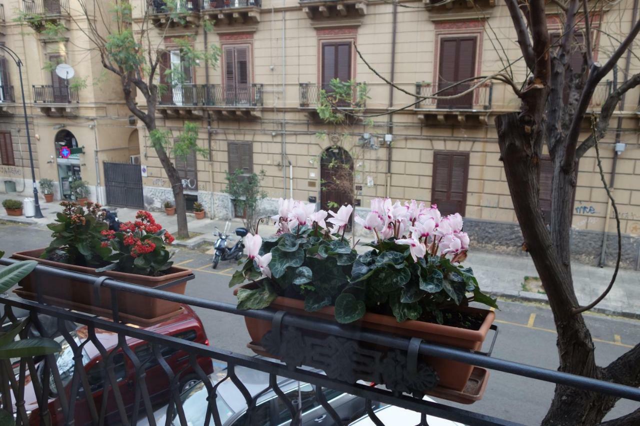 Villa A Casa di Amelie Palermo Esterno foto