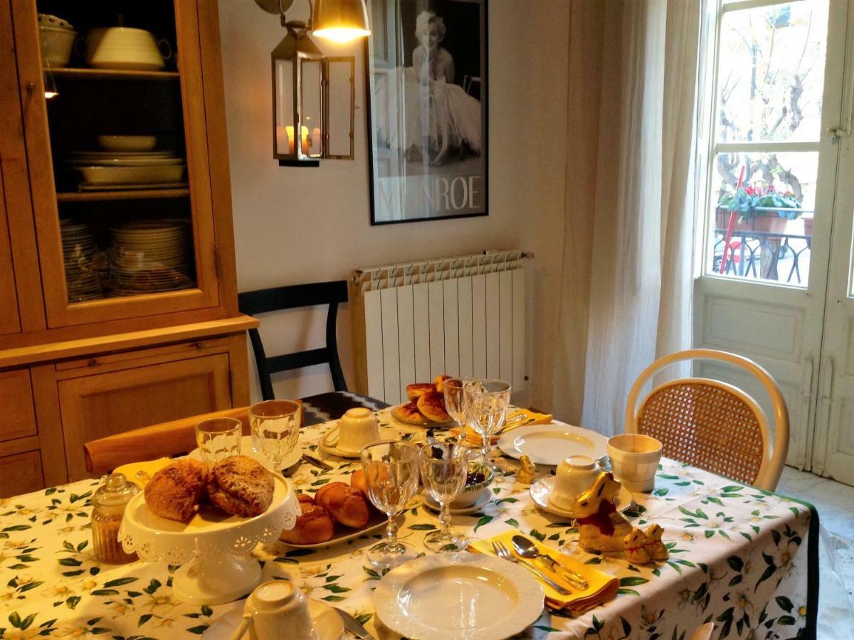 Villa A Casa di Amelie Palermo Esterno foto
